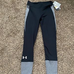 Girls size medium under armour leggings